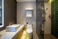 Greentree Inn Express (Shanghai Zhuanqiao Wanda Plaza) Отели в г. Шанхайский университет Цзяотун и зона экономического развития Minhang