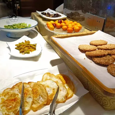 Shehong Xinyue Riverside Holiday Hotel
