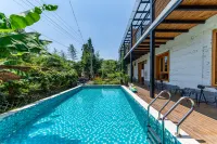 Earth House - ที่มีสระว่ายน้ำ