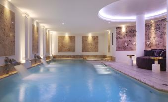 Paris j'Adore Hotel & Spa