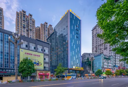 Kaili Shimao Hotel (Kaili East Beijing Road) Отели рядом с достопримечательностью «Kaili Miao-Dong Customs Park»