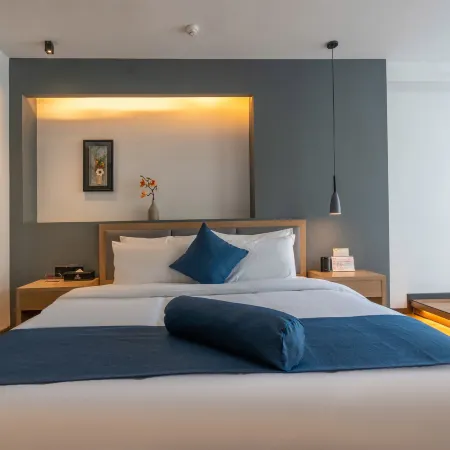 Luzhou Sky City Hotel