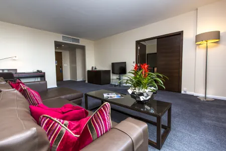 Hilton London Canary Wharf Отели рядом с достопримечательностью «London Museum Docklands»