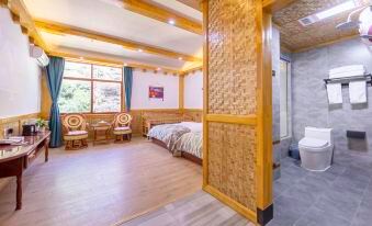 Cuopu Lingka Manor Hotel