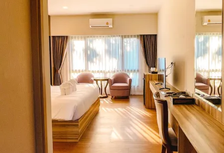 Sukruethai Hotel Chiang Mai Отели в г. Ханг Донг