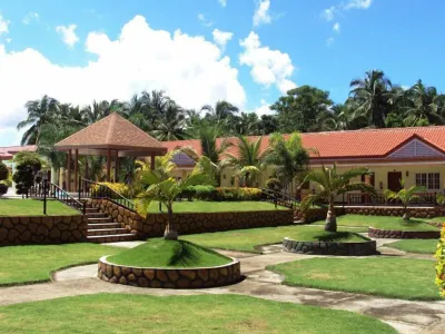 Hagnaya Beach Resort and Restaurant Hôtels à : San Remigio