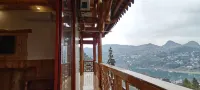 Furong Town Waterfall View Inn - วิวภูเขา