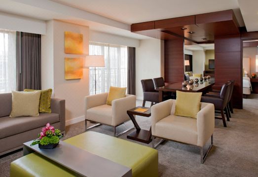 그랜드 하얏트 워싱턴의 웅장한 로비