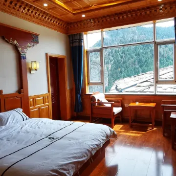 Diebu Xueyu Tianzhu Homestay (Zhagana Scenic Area)