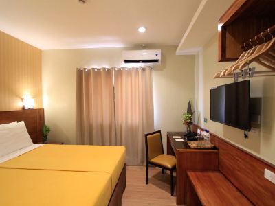 Coron Soleil Express Hotel