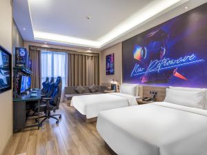 Shenzhen Xuanshi Electric Sports Hotel (Huanancheng Subway Station Huahua Shop)