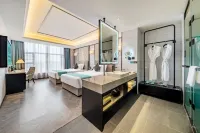 Xana Hotelle (Wuzhou Teng County Weilin City Plaza) فنادق في مديرية تنغ