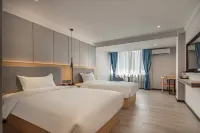 Zhuyuan Hotel (Maoming Electric Bai Wanda Plaza Branch) - Airport Shuttle