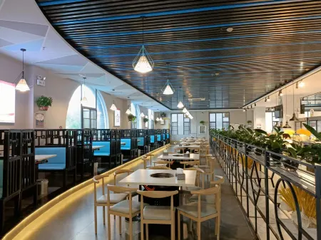 Yunfengxing Yuyu Hotel Отели рядом с достопримечательностью «Heijing Passenger Transport Terminal»