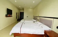 Fengkai Kailu Hotel - Balcony