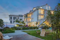 Walking Mountain Country Moganshan French Hot Spring Light Luxury Meishu - Water Park
