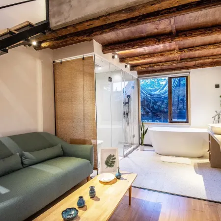 Alley Sunshine Hostel (Suzhou Zhuozhengyuan Pingjiang Road) Отели рядом с достопримечательностью «Дорога Пингджиань»