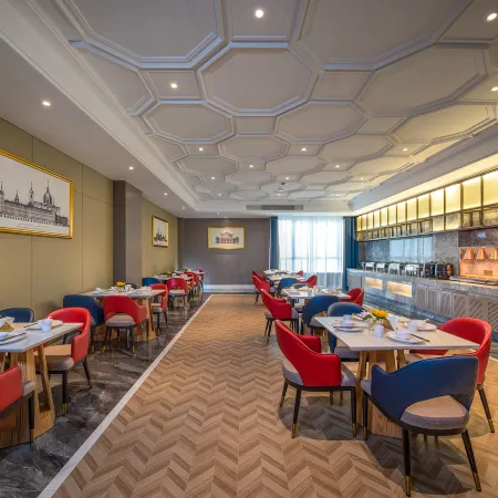 Venus Royal Hotel (Fuyang xizhan wuyue plaza Branch)
