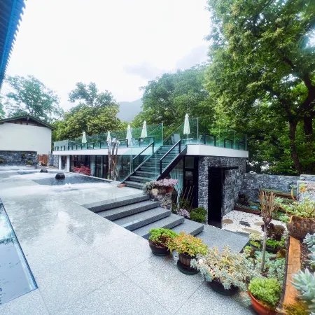 Weixi Manlaiyue Homestay