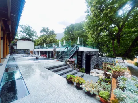 Weixi Manlaiyue Homestay