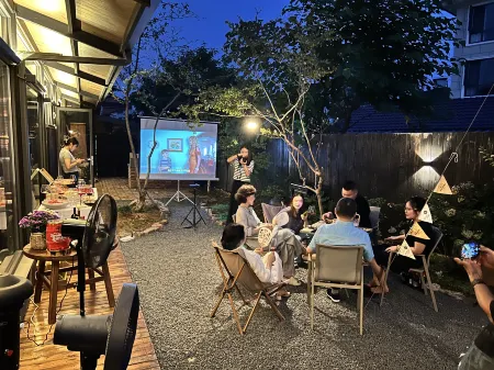 Yixing Yizhi Homestay (China Yixing Ceramic Museum) Отели рядом с достопримечательностью «Yi Garden»