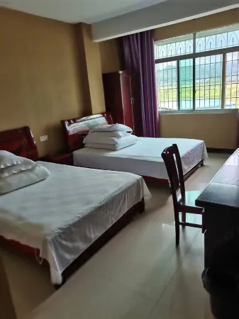 Great Wall Business Hotel Отели в г. Цженхэ