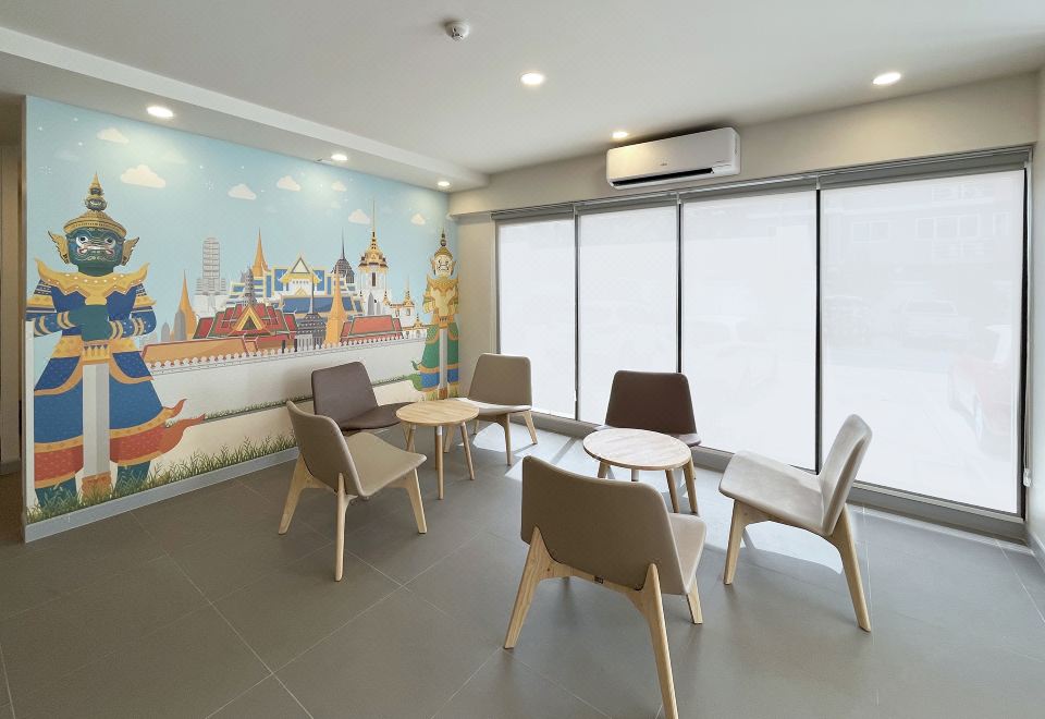 홉 인 방콕 온눗 스테이션