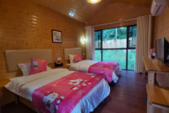 清遠小華山花間閑度民宿