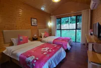 Qingyuan Xiaohuashan Huajian Leisure Home stay Hotels near Peach Blossom Lake