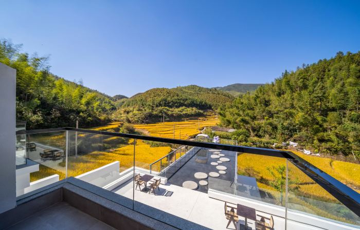 Chongyi No.8 Secret Land New Hakka Light Luxury Homestay