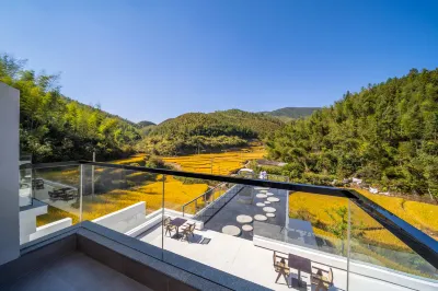 Chongyi No.8 Secret Land New Hakka Light Luxury Homestay Hotels in Chongyi