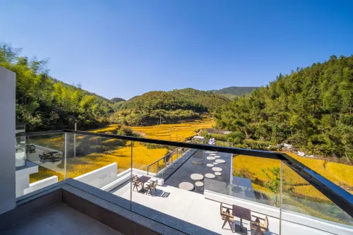 Chongyi No.8 Secret Land New Hakka Light Luxury Homestay Hotels in Chongyi County