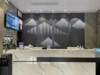 Gujing Junlai Hotel (Taihe Sports Center Branch) - 2-Star