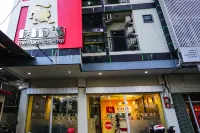 Hotel O Makassar near Gereja Advent Tikala Baru formerly Rid's Hotel Các khách sạn ở Kairagi Dua