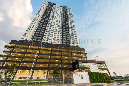 Amber Cove Premier Suites Melaka Отели рядом с достопримечательностью «Дворец султанов Малакки»