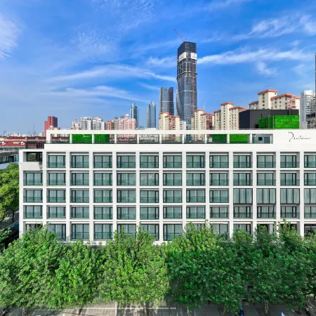 Mia Hotel (Shanghai Xuhui Jiaotong University) Отели рядом с достопримечательностью «Станция метро Xujiahui»