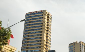 Meijia Apartment Mecca Mansion ( Xiangyang Erqi Yuehuoqi Branch)