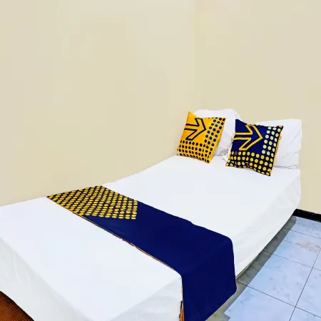 Hotel O Sawang Sana Motel Syariah Near Sman 1 Sangkapura Отели в г. округ Гресик