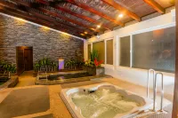 Sangay Spa Hotel - Hot Tub