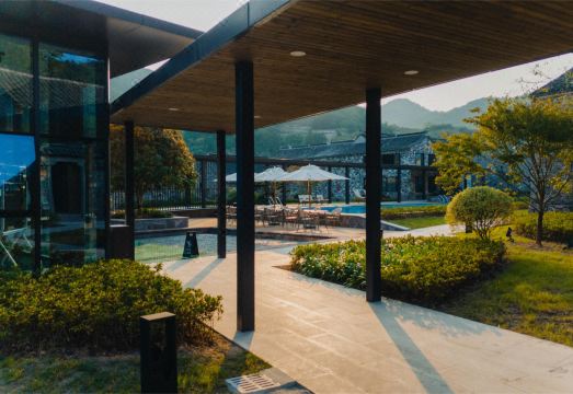 愈境·花宿外景图