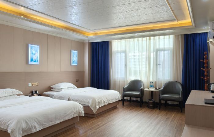 Malipo Huayi Hotel