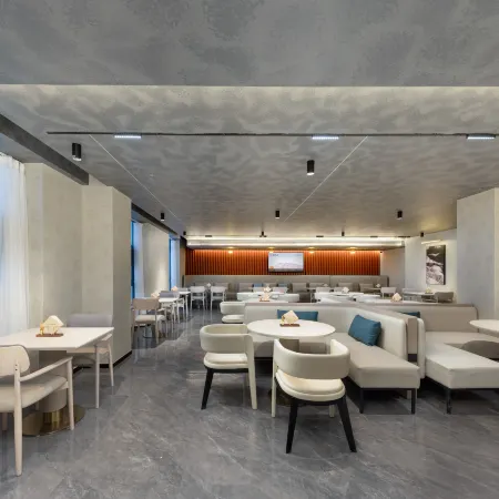 Atour Hotel Beihai High Speed Railway Station Southwest Avenue Отели рядом с достопримечательностью «Пляж Силвер»