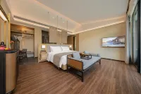 Changliu Mountain Resort Hotel - balcony