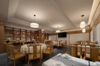 Far Hil Reflectsnow Hotel