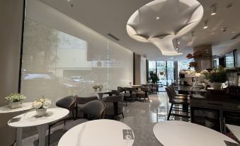 THELIAN HOTEL
