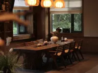 拾舍·春設計師民宿（都江堰景區南橋店） 元氣森林都江堰工業旅遊景區附近的飯店