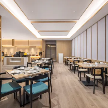 Country Hotel (Guangde Government Store)
