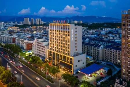 Full Season Hotel (Macheng Municipal Government Branch) Отели в г. Мачэн