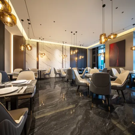 The GiorgioMorandi Hotels (Jinan East Station Longhu Paradise Walk)