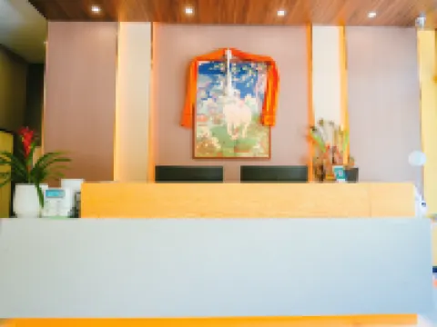Gangyongqu Boutique Hotel (Xinlong County Middle School Branch) Hotels in Xinlong